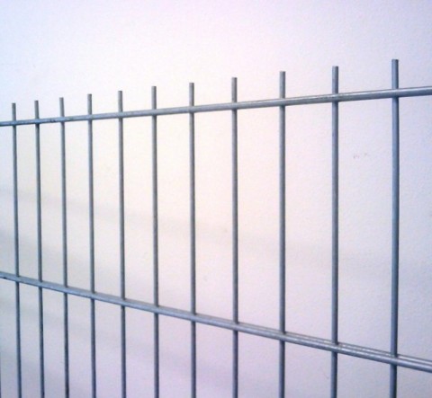 Plotový panel BRAVO 2D pozinkovaný 2430 mm